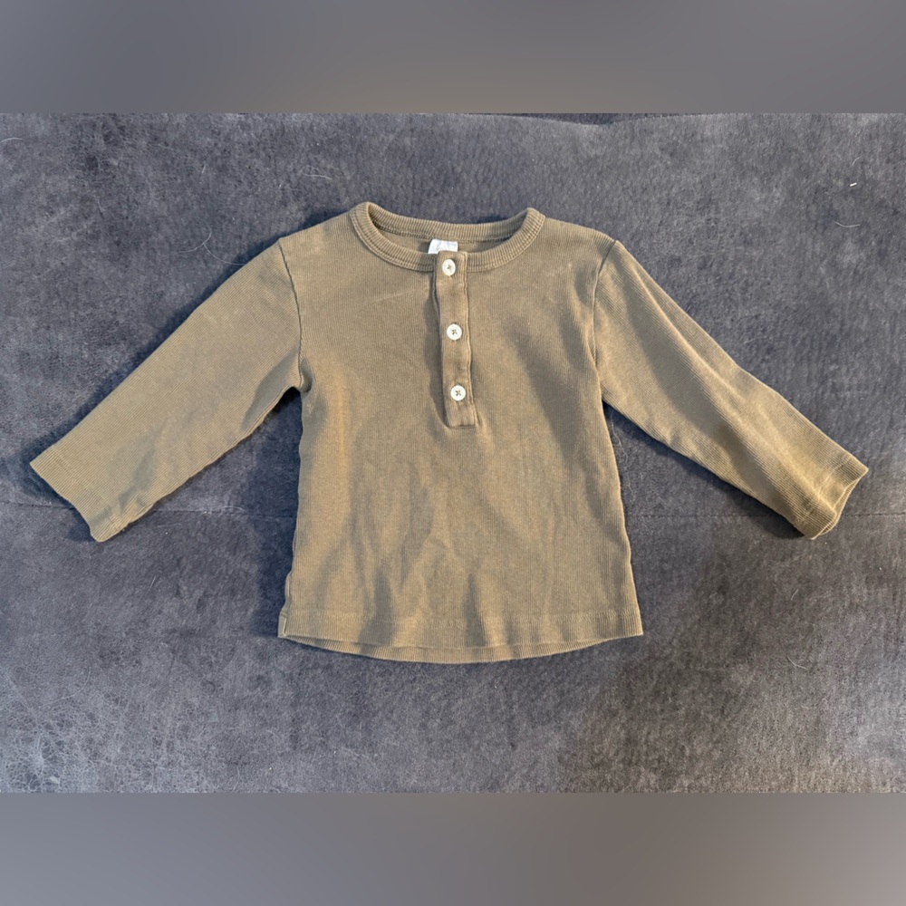 kate quinn Ribbed Henley Top